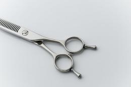 Tsubame -燕- 440C
Level D630CT メガネハンドル
2段刃 セニング
スキ率 25% 前後