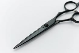 Tsubame -燕- 440C
Ergo T-B ブラックチタン
立体ハンドル シザー